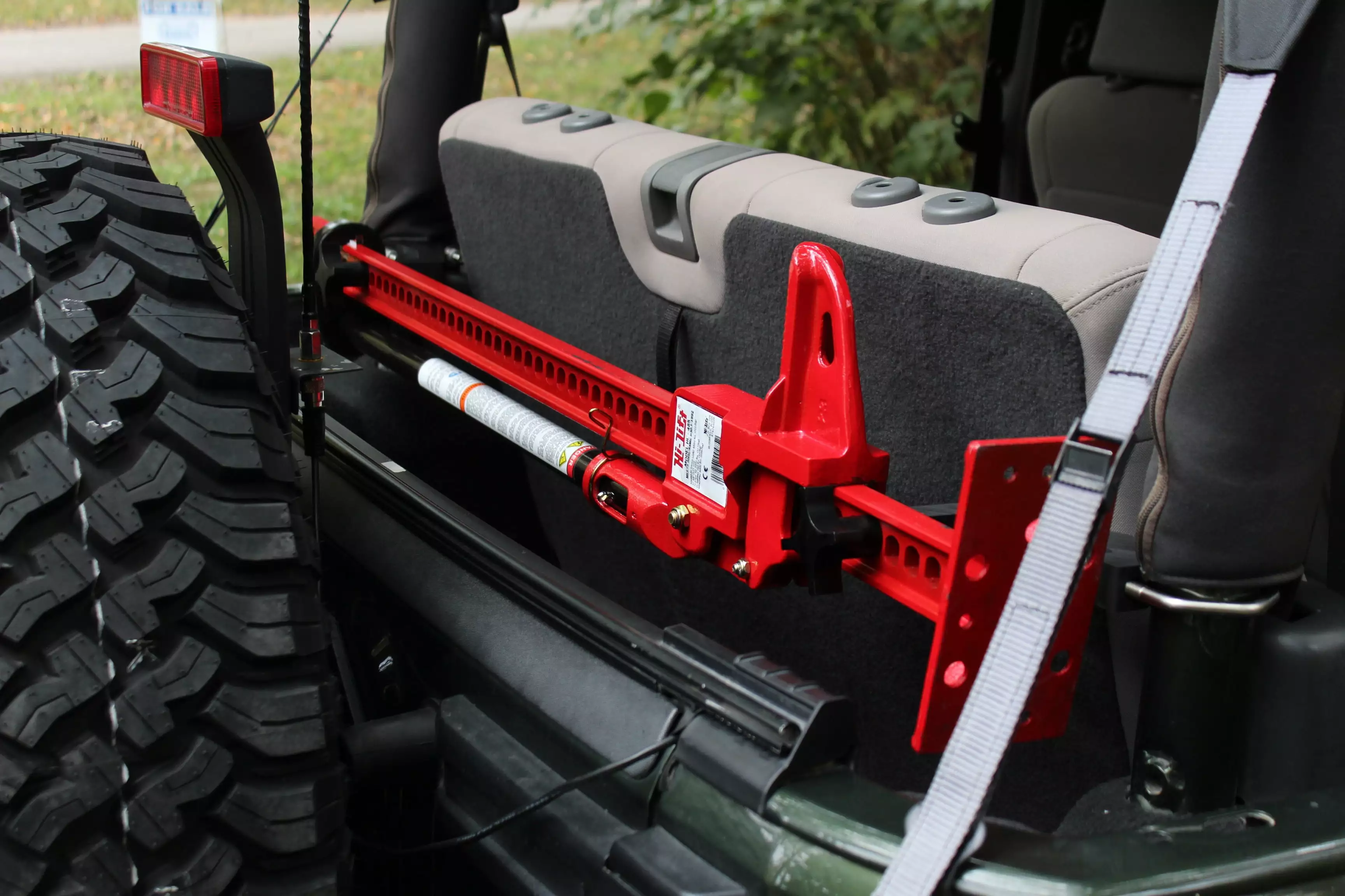 HI-LIFT ROLL CAGE MOUNT