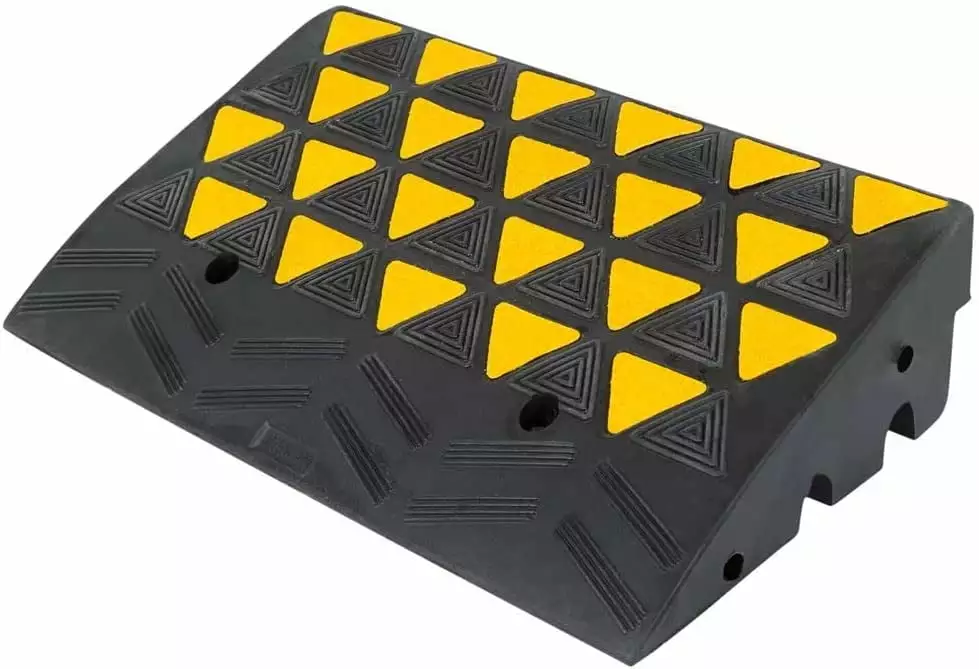 Guardian KR36R Rubber Curb Ramp 6 H. Single Ramp