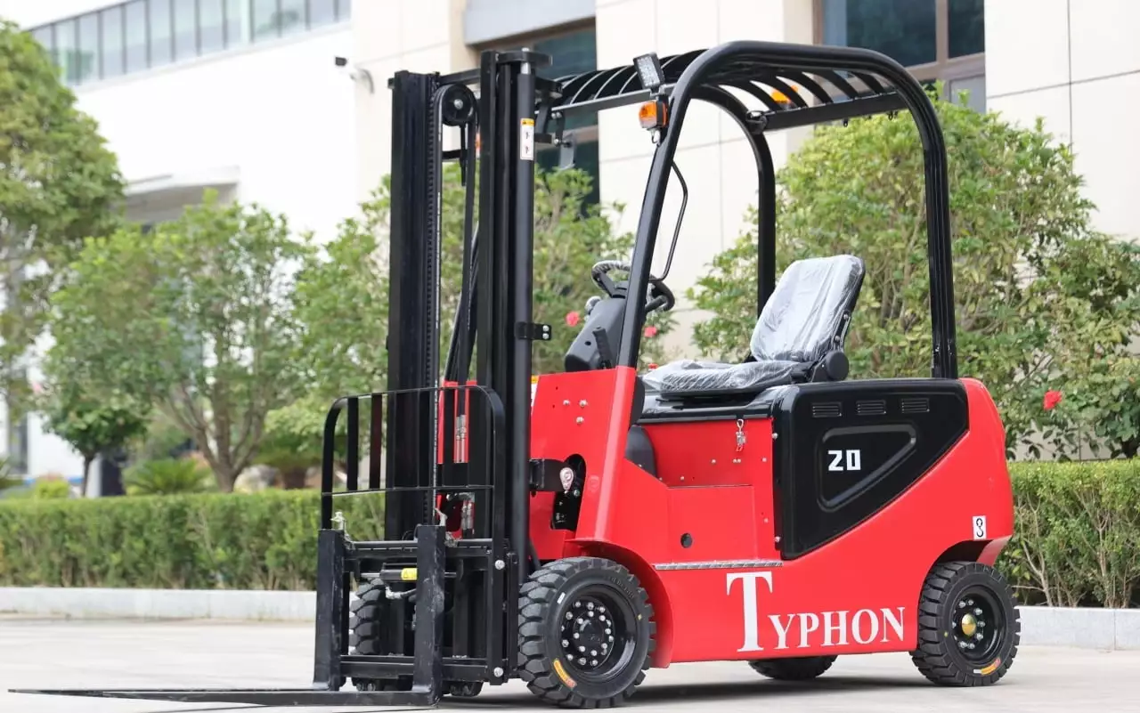 TYPHON 2 Ton Rated Capacity Electric Forklift Lifter Lift Truck USA