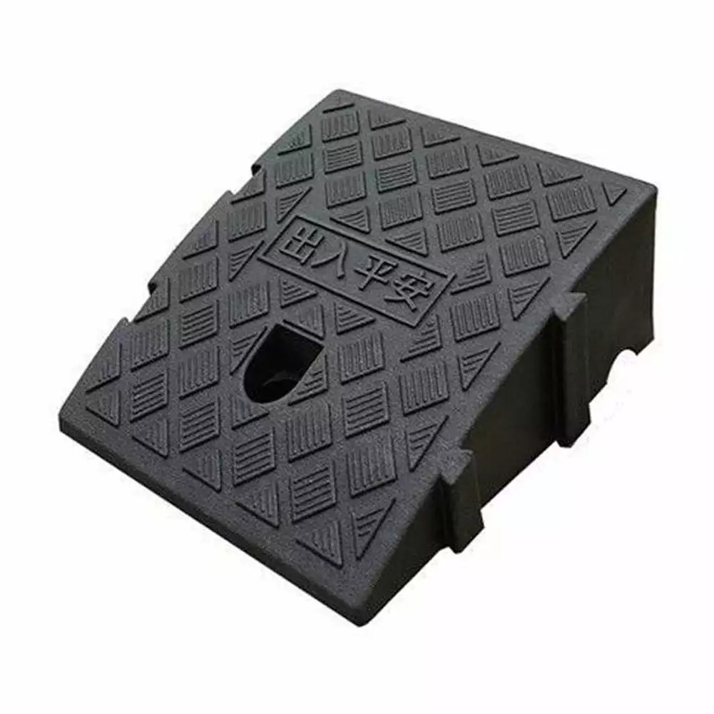 Qius Rubber Wheel Chock Heavy Duty Block Kerb Ramp for Vehicles Caravan Trailer